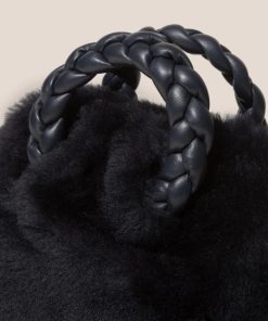 Yarewear.shop689ff39df6 2