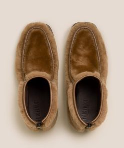 Yarewear.shop68d58a5fdd 5