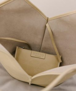 Yarewear.shopafe2d3308b 2