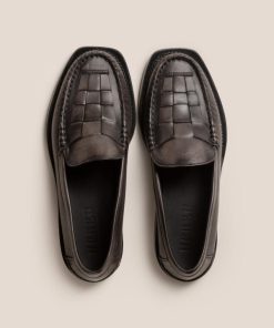 Yarewear.shopd4375422e4 1